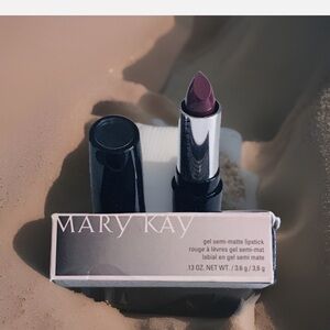Berry Famous Mary Kay gel semi matte lipstick .13 oz buy 1 get 1 free